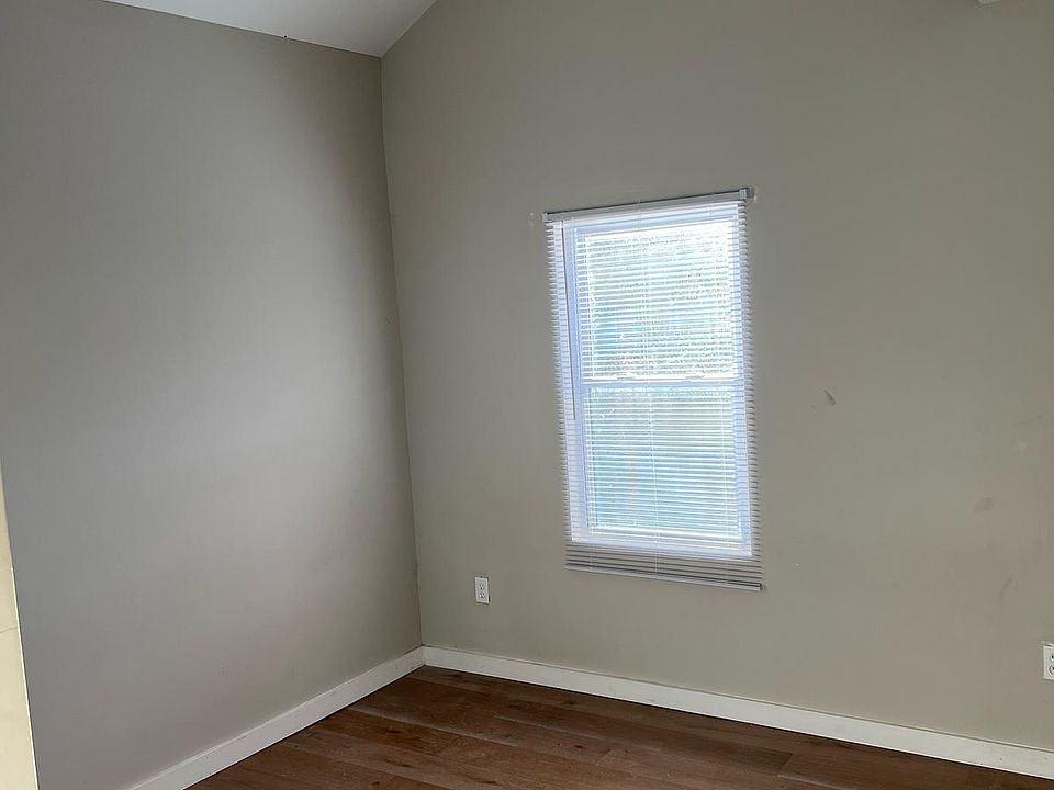 1st image of 135 S Traub Ave