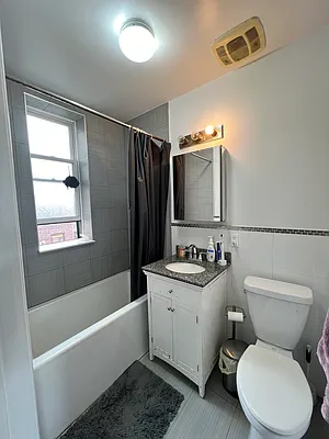 Rented by Mdays Realty | media 33