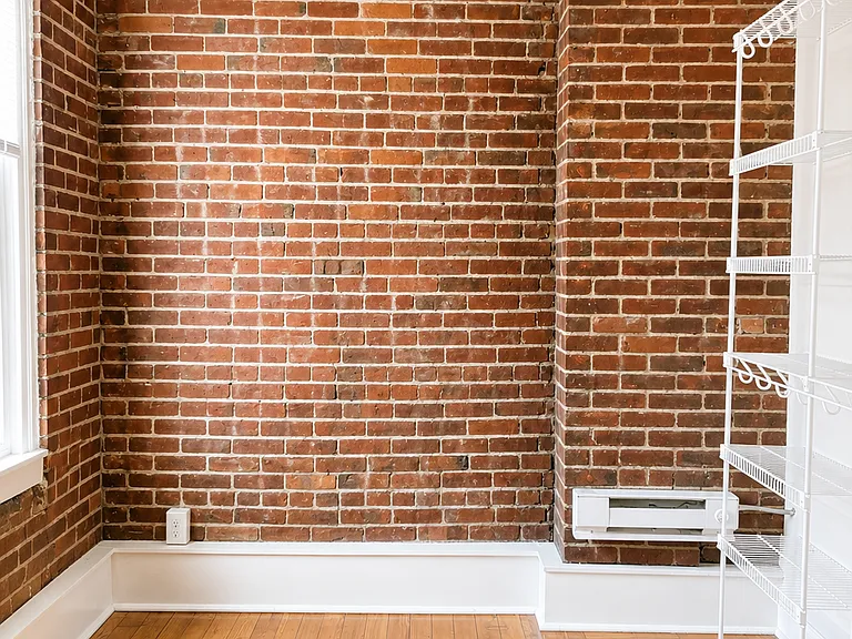 15 N Pleasant St #2S — Photo 34