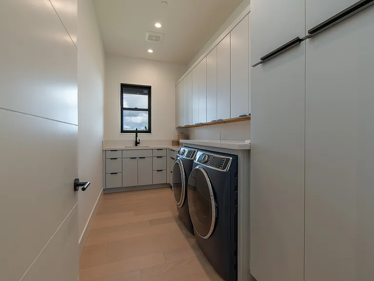 111 Mehana Rd — Photo 30