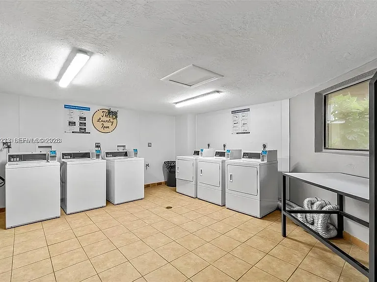 8420 SW 133rd Avenue Road 307 #307 — Photo 5