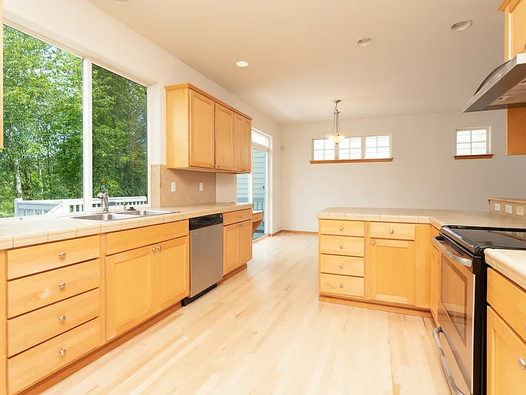 9448 S 196th Pl — Photo 15