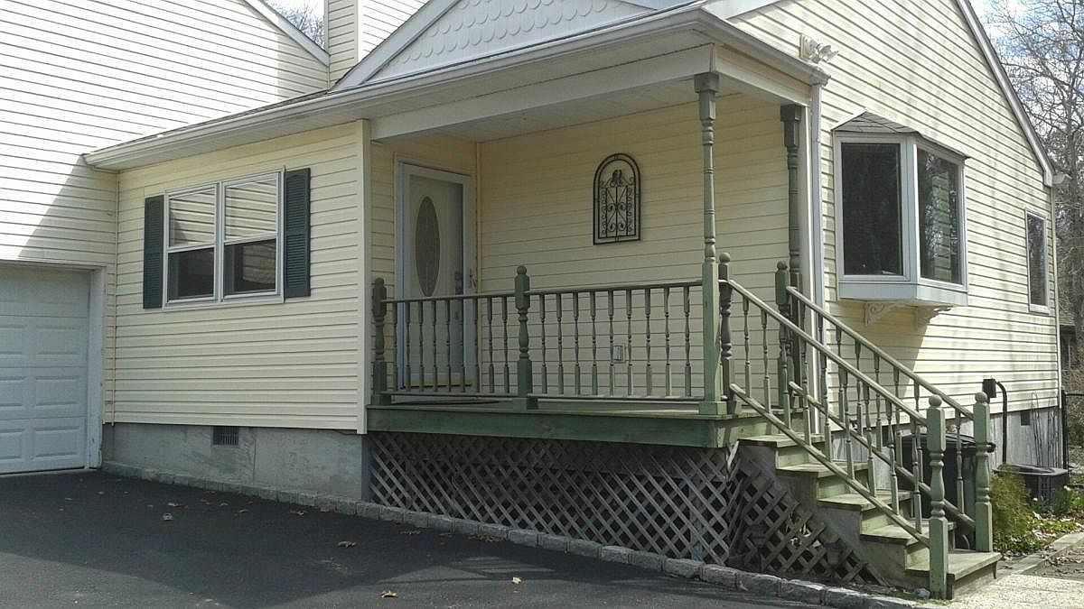 14 Hickory Bnd, Speonk, NY 11972 Zillow