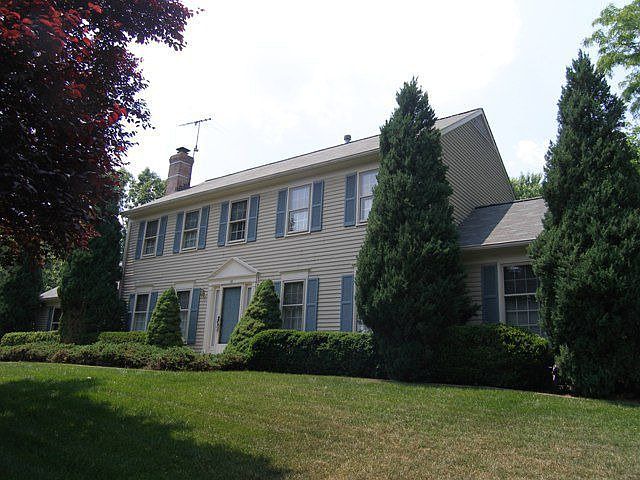 18 Serpentine CT