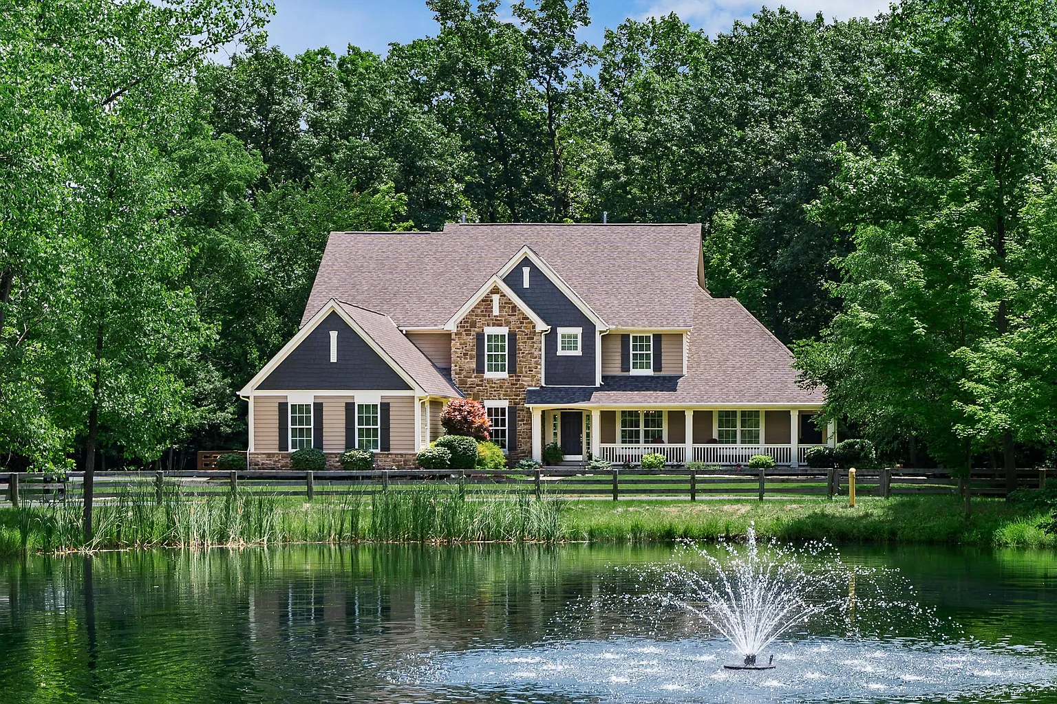 6765 Fall Brook Trl photo 1