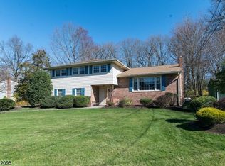 24 Westview Rd W, Caldwell, NJ 07006