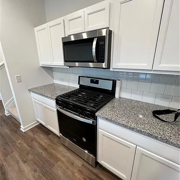 6075 Handley Dr — Photo 5