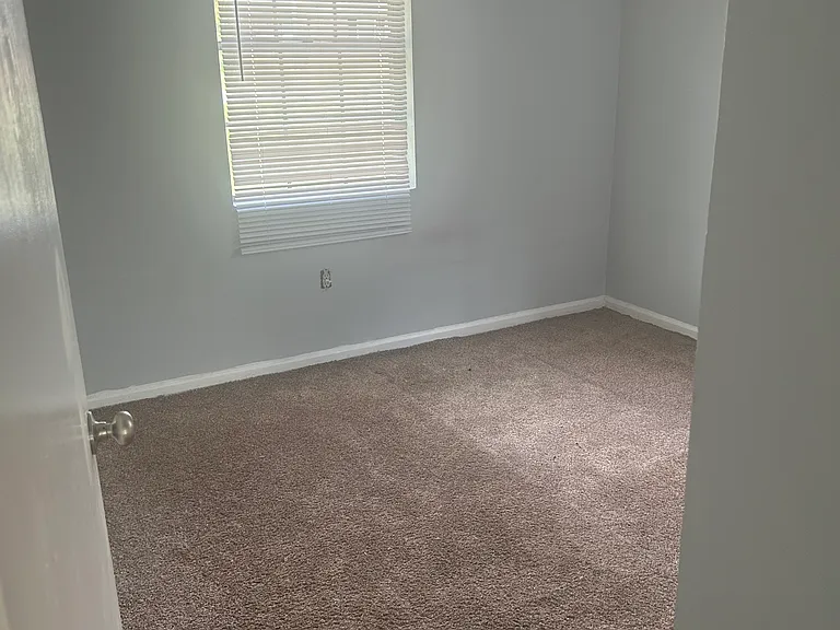 2914 Dahlia Dr — Photo 8