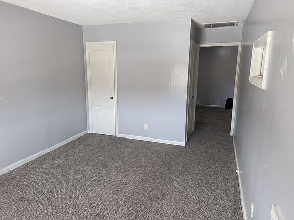 5th image of 123 E Broadway St #5