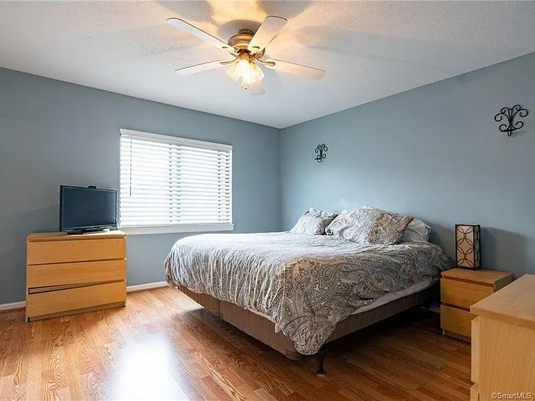 255 Monticello Dr — Photo 6