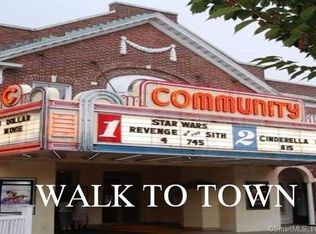 365 Penfield Rd, Fairfield, CT 06824