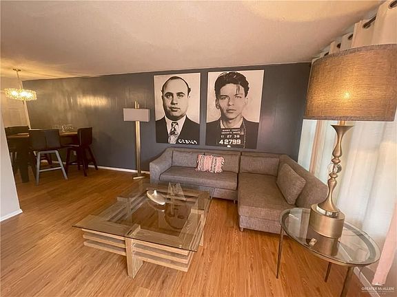 3rd image of 1119 E Laurel Ave #1119A