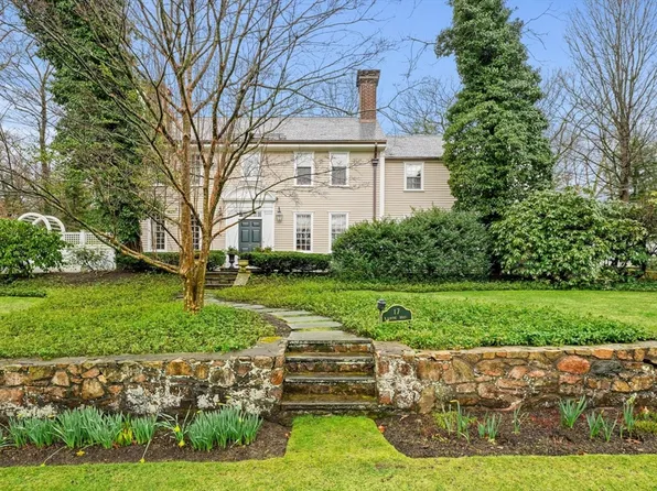 17 Ravine Rd, Wellesley, MA 02481
