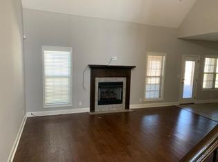 102 Lexington Dr, Bonaire, GA 31005