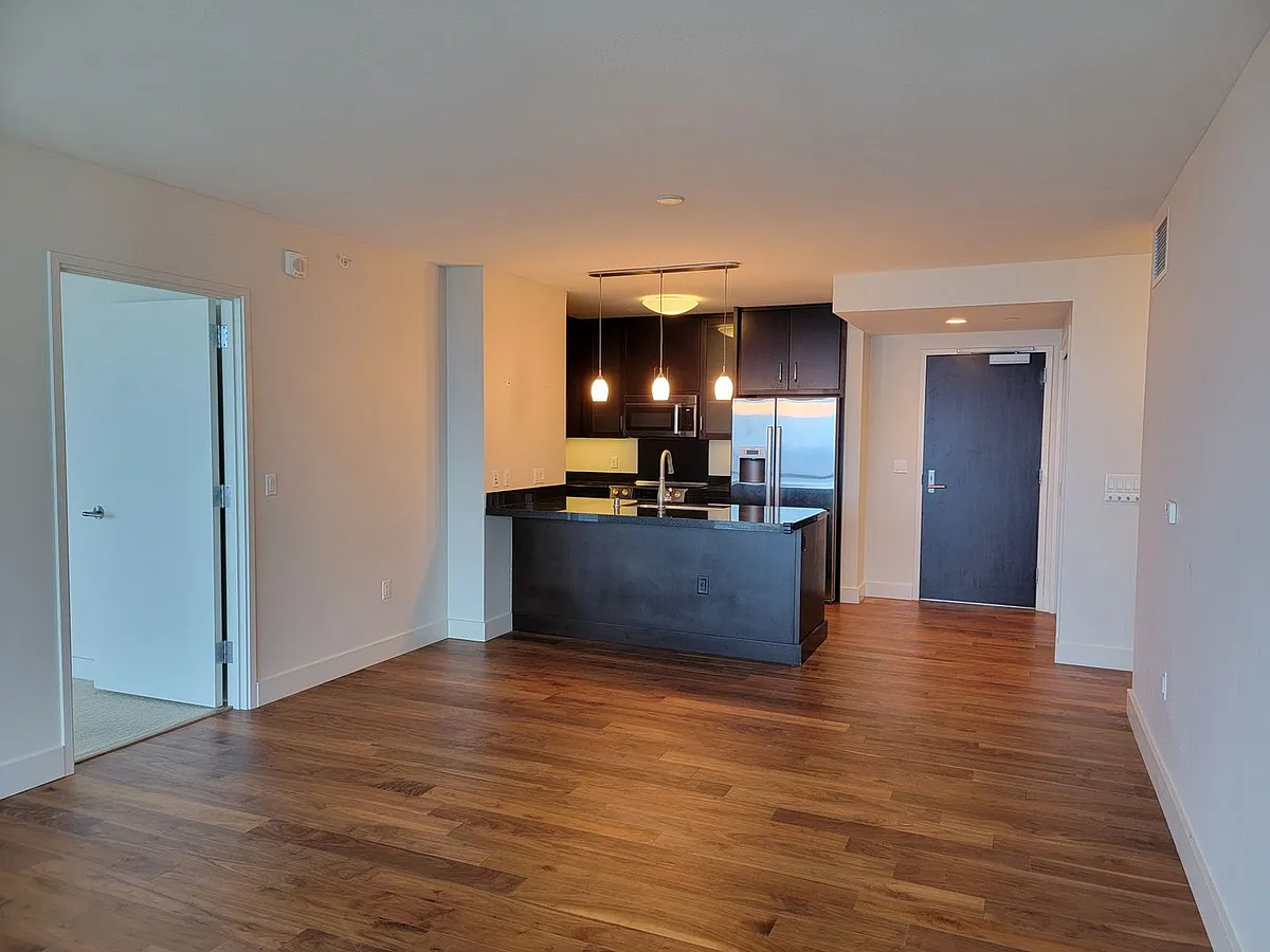Building Photo - 1189 Waimanu St #3804