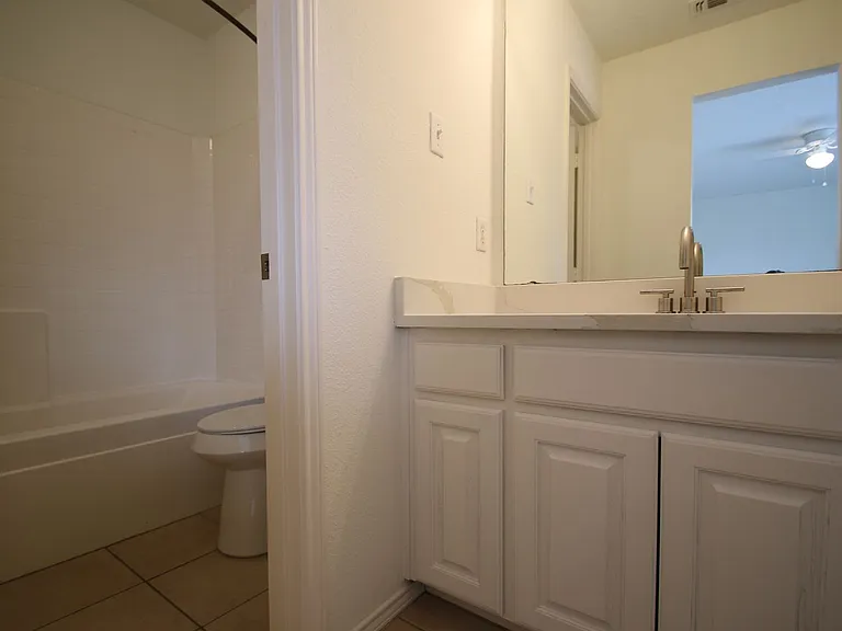 5036 Diaz Ave — Photo 12