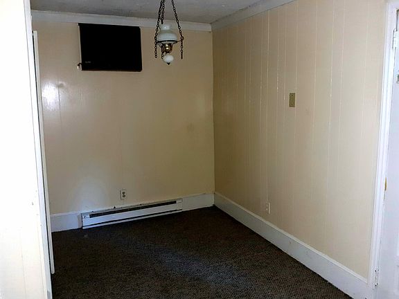 5th image of 845 Hundley St APT 1