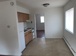 14445 Halsted St APT 1A, Harvey, IL 60426