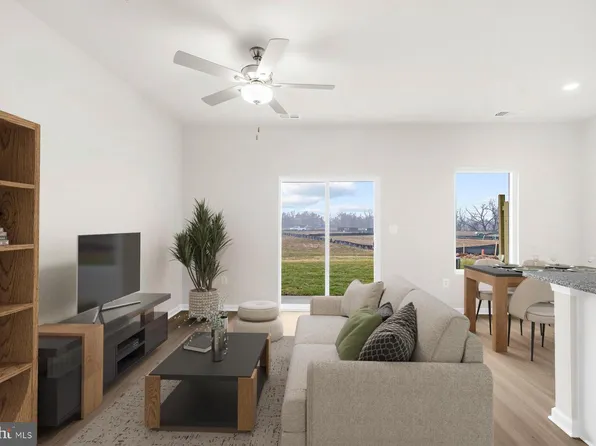 8128 Bartholomew Ct, Baltimore, MD 21206