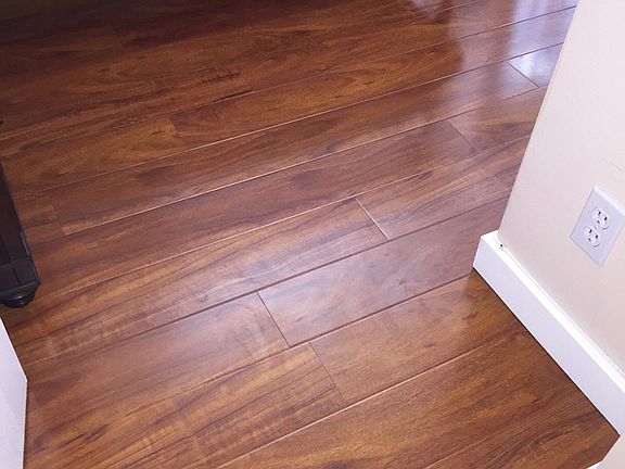 Engineered floors in all bed