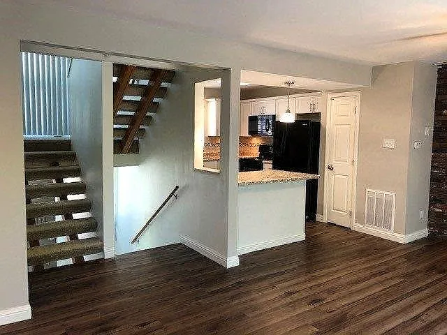 Whispering Hills Apartments — Photo 39