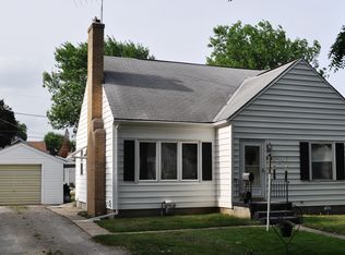 141 Bertch Ave, Waterloo, IA 50702