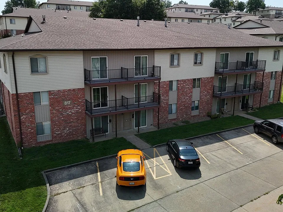 817 Southwest Blvd #H