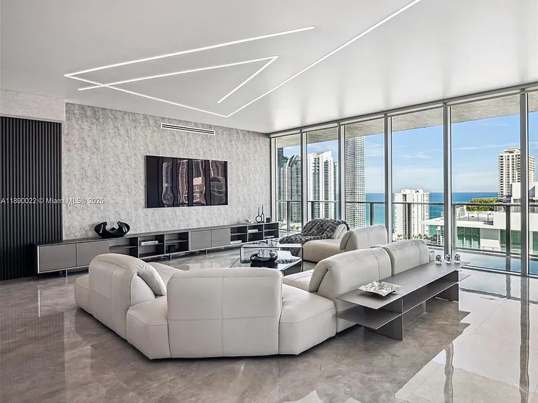 330 Sunny Isles Blvd #5-UPH04 — Photo 1
