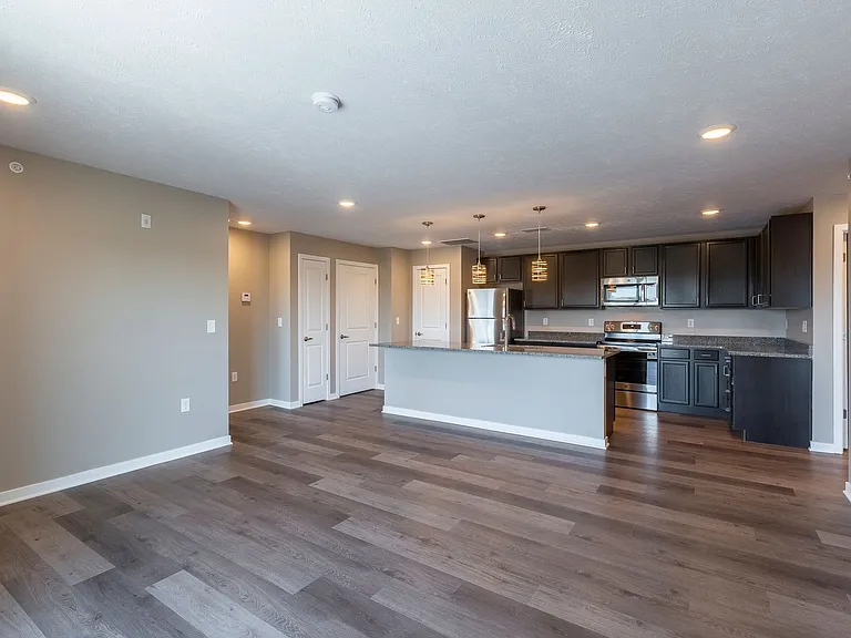 Fremont Commons — Photo 135