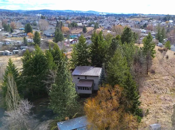 585 Pavel Ct, Moscow, ID 83843