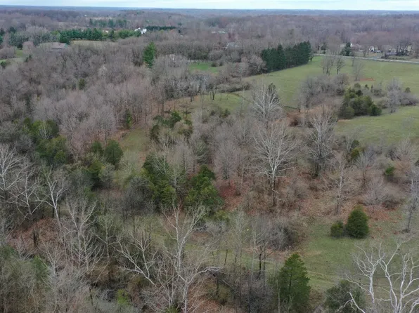 5 Edwardsville Rd, Blanchester, OH 45107