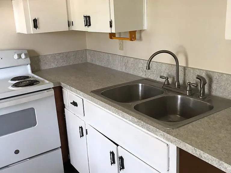 137 Wolfe Rd — Photo 8