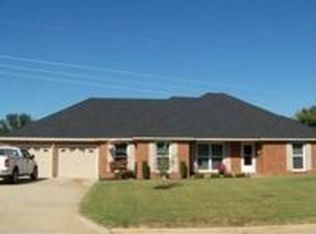 2318 Carleton Dr SW, Decatur, AL 35603