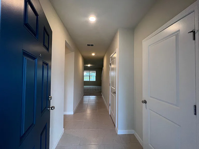 910 Wading Waters Way — Photo 7