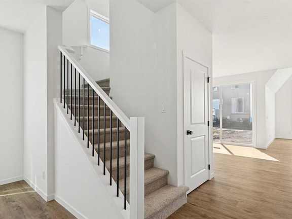 4th image of 93 E Bartlett Way SE