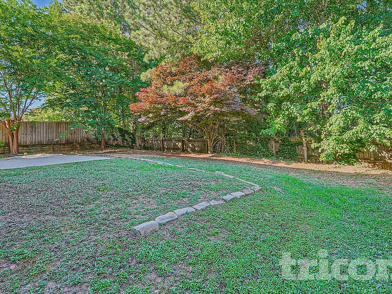 3433 Palm Cir NW — Photo 18