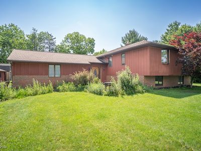 519 S Medina Line Rd, Akron, OH, 44321