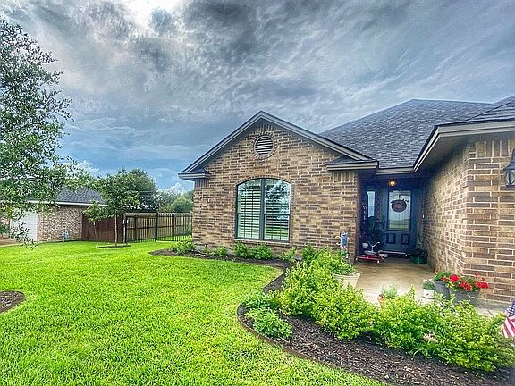3rd image of 1814 Cheryl Dr