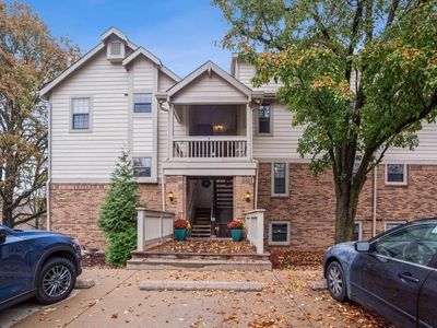 12977 Bryce Canyon Dr APT B, Maryland Heights, MO, 63043