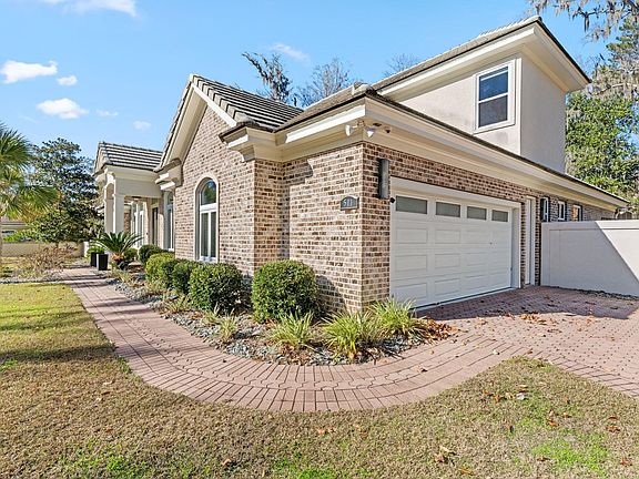 4th image of 511 River Pond Ct