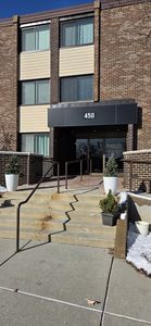 450 Raintree Ct Unit 2M, Glen Ellyn, IL, 60137