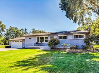 22375 W Sturm St, Lake Zurich, IL
