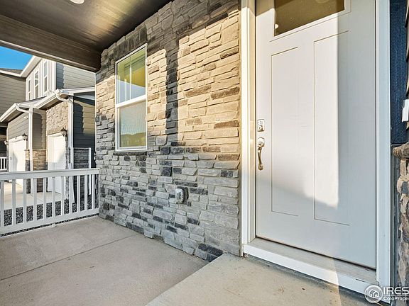 5th image of 221 Raven Ln
