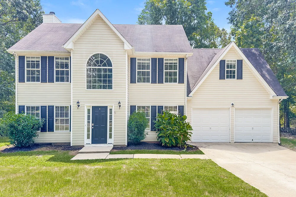 4 bed, 2.5 bath, 2360 sqft, $3,080 — Photo 1
