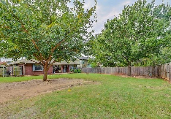 2nd image of 1121 Golden Eagle Dr