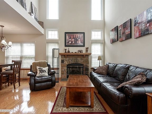 2nd image of 160 Holmes Way