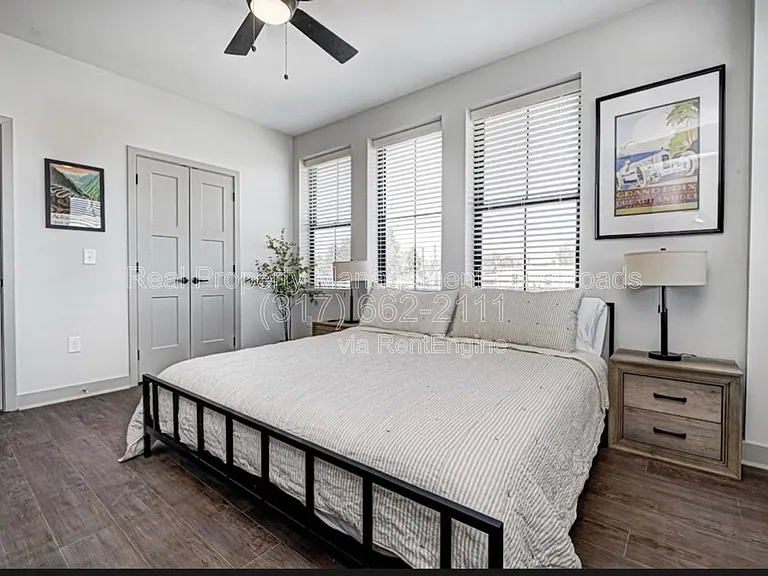 1302 N Main St #209 — Photo 16