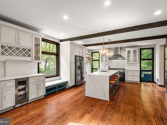 4th image of 116 Oakwood Ln