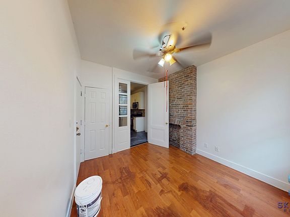 3rd image of 290 Harman St APT 1rr
