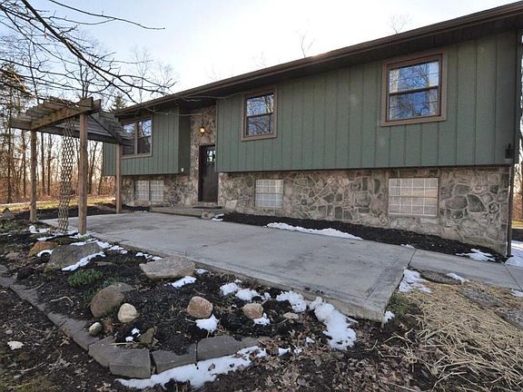 3rd image of 4445 County Road 213